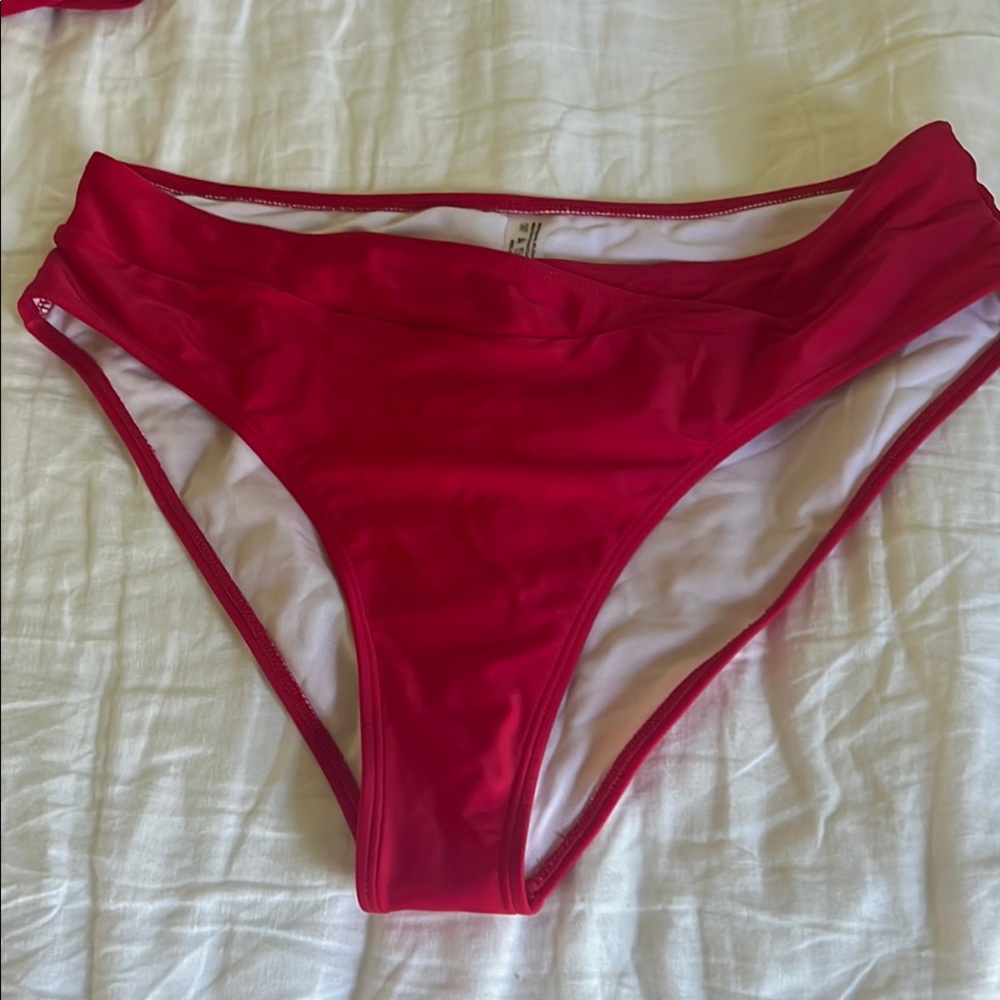 Red Bikini Set - Picture 4 of 6